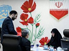 لاریجانی و احمدی‌بیغش داوطلب انتخابات شدند